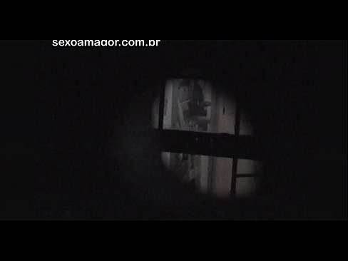 ❤️ Blondīnīte tiek slepeni filmēta ar kaimiņu vuajeru, kurš slēpjas aiz dobiem ķieģeļiem ❤️❌ Krievu porno pie lv.risegame.top ☑
